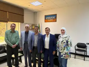 د. تمام كيلاني يقدم أجهزة طبية حديثة لقسم العينية في مشفى المواساة! روعة سنوبر