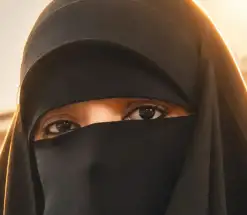 امرأة لا تغامر..!! أمل المنشاوي