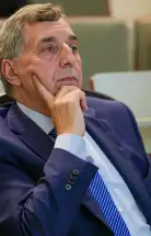 من العاصي إلى الدانوب..أربعون عاماً من الطب والغربة والوفاء… ومن الغربة إلى الوطن..!! د تمام كيلاني