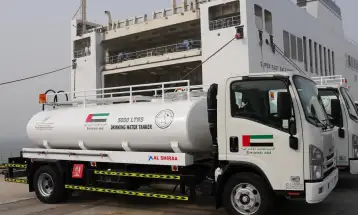 عملية “الفارس الشهم 3” تُعلن عن بدء تحميل سفينة  “خليفة” الإنسانية  لدعم غزة.
