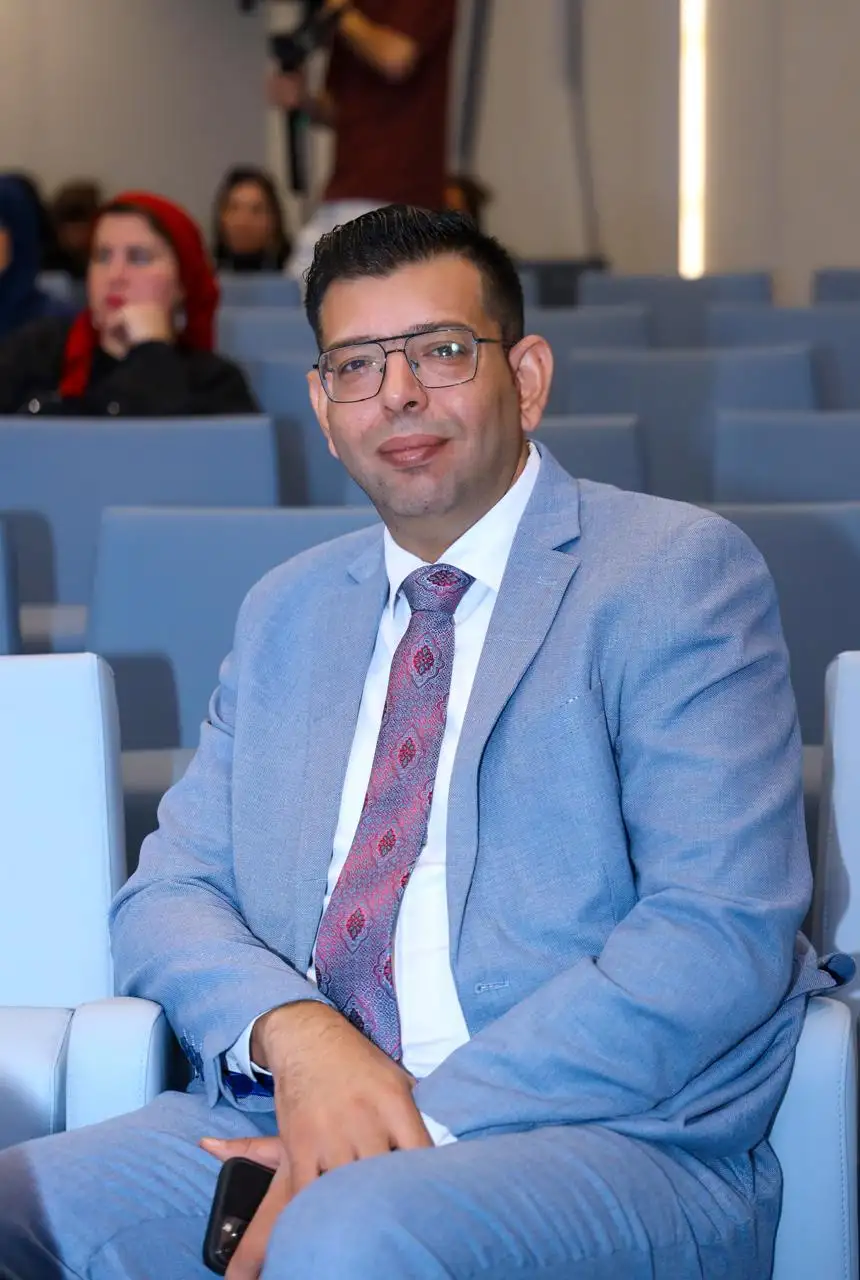 على العهد”.. بعدسة واحدة، سيرة وطن وقائد