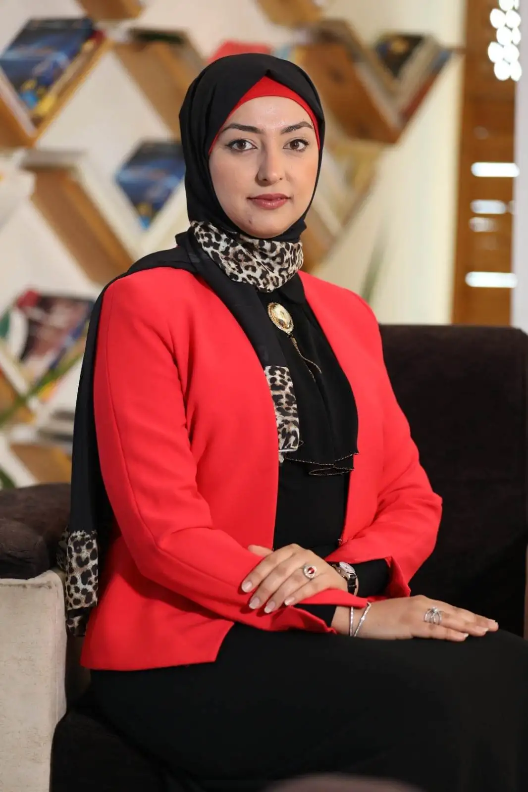 الشاعرة آلاء القطراوي: نستطيع أن نصافح النور عبر هذه الجوائز ونرسم صبحاً مختلفاً في سمائنا