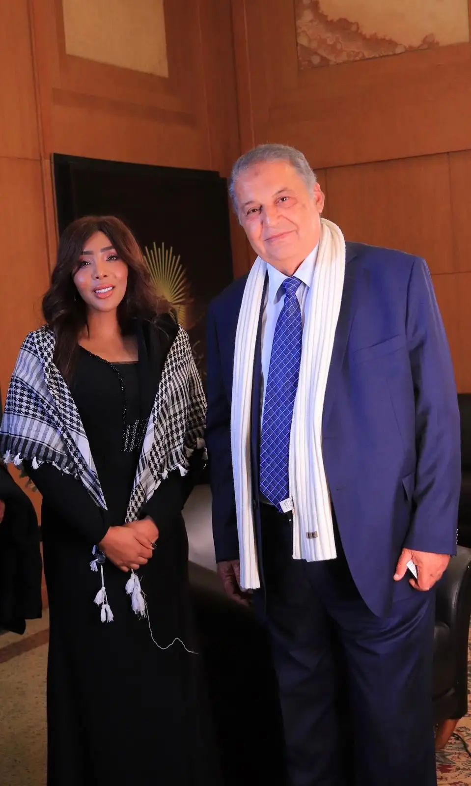 اختيار الإعلامية نيدا زريق كأفضل شخصية إبداعية لخدمة الإنسانية في مهرجان «روائع» الدولي بالقاهرة